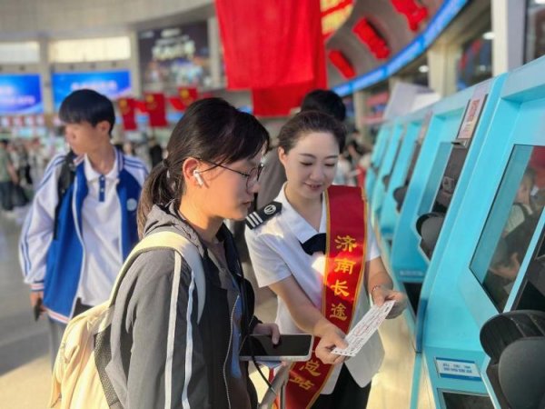 好股盛 济南长途汽车总站多重举措保障旅客国庆中秋长假出行
